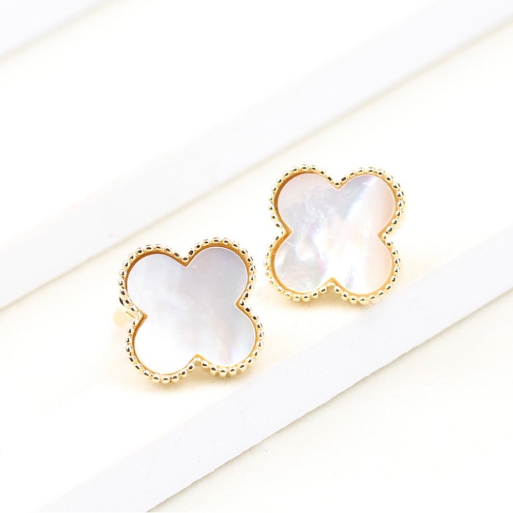 Gold Clover Mother-of-Pearl Stud Earrings - White